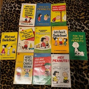 Peanuts Comic Book Collection